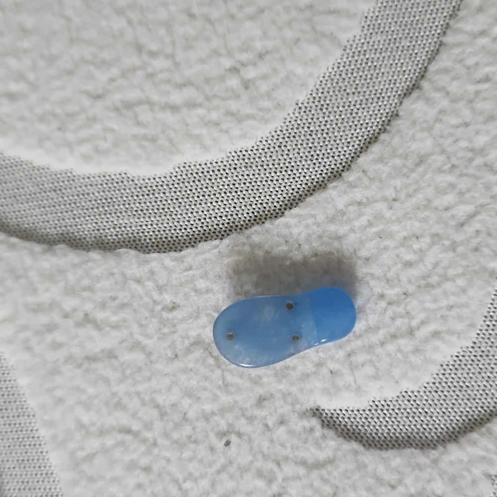 Elegant Blue and Gold Pendant - Picture 2 of 2